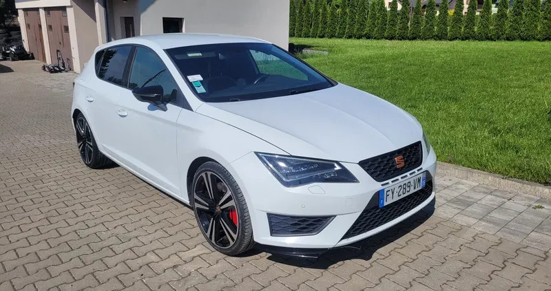 trzebiatów Seat Leon cena 49900 przebieg: 149000, rok produkcji 2015 z Trzebiatów